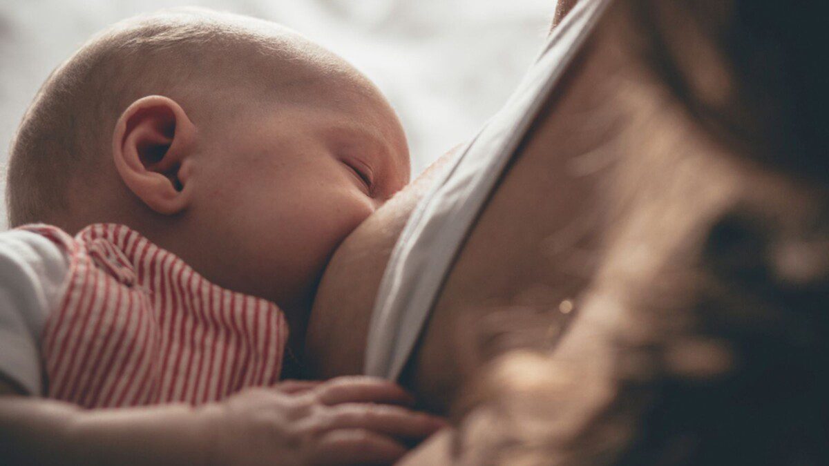 7 Vitamins & Dietary Supplements for Breastfeeding Mothers