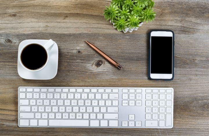 Remove Clutter to Reduce Stress (+ 5-Step Decluttering System)